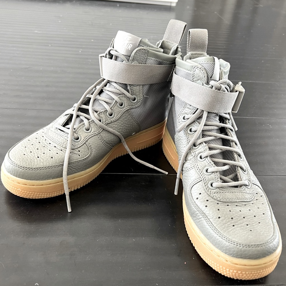 Nike Air Force 1 Mid. Green- dark stucco color. Size 8.